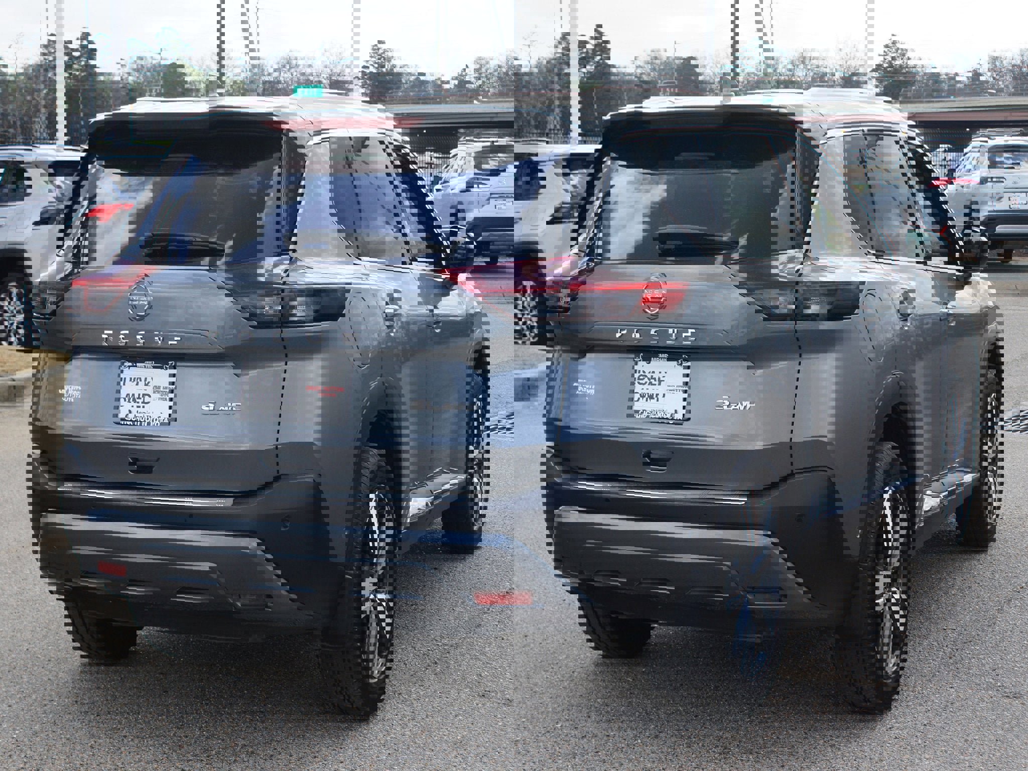 Used 2023 Nissan Rogue SL w/ SL Premium Package image 19