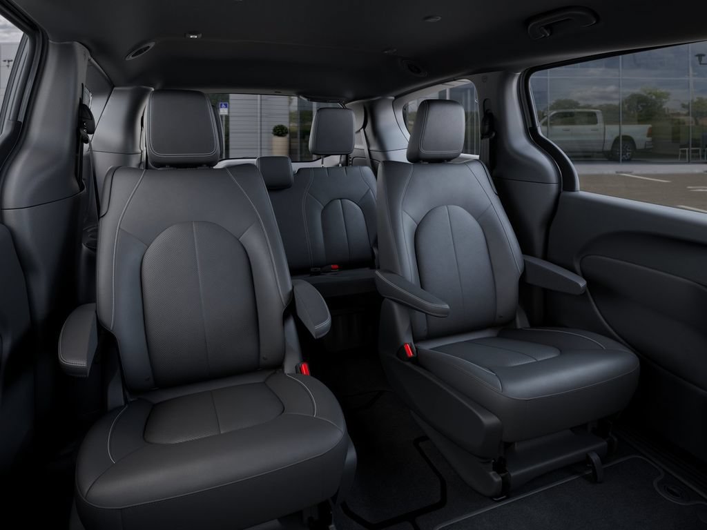 New 2027 Chrysler Pacifica Select AWD/4WD image 15