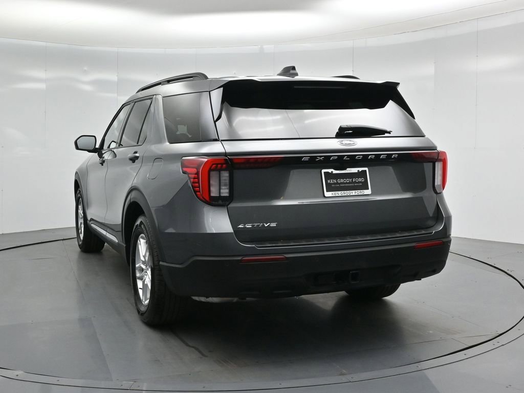 Certified 2025 Ford Explorer Active image 26