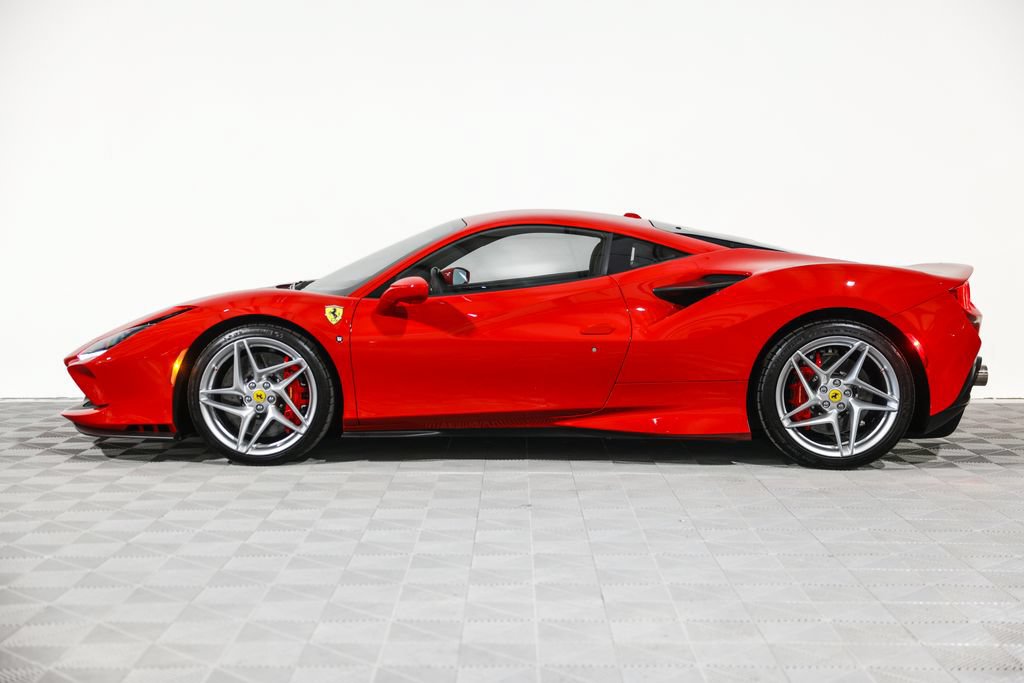 Used 2020 Ferrari F8 Tributo RWD image 14