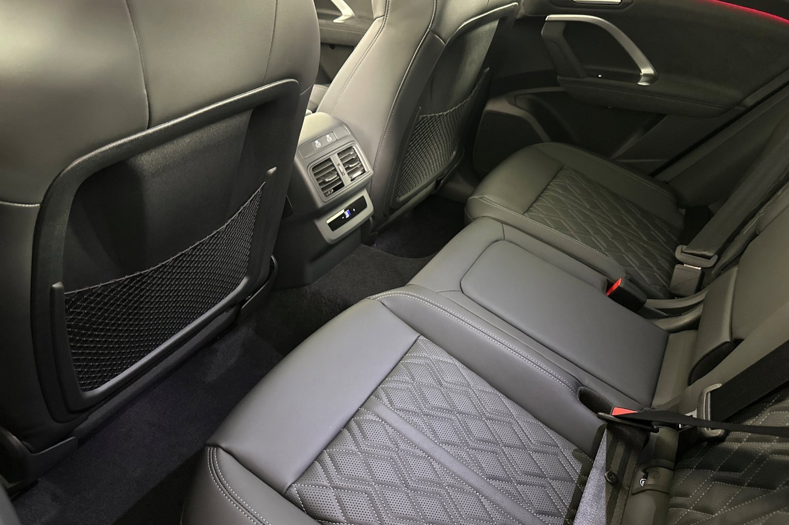 New 2026 Audi SQ5 Premium Plus image 11