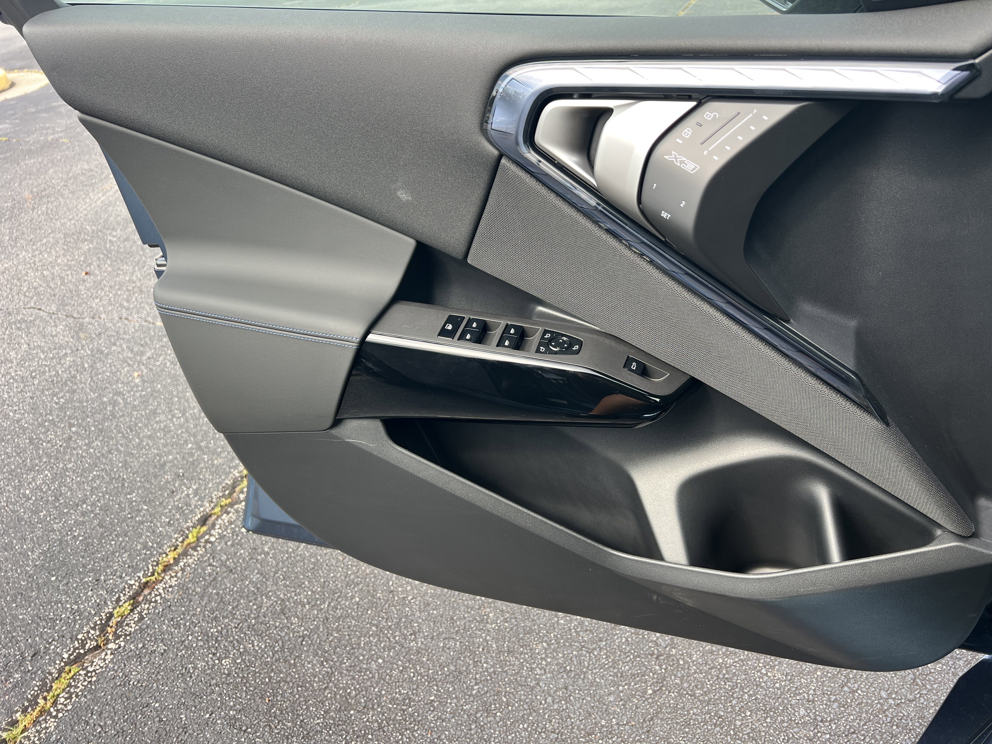 New 2026 BMW X3 xDrive30 w/ M Sport Package image 13