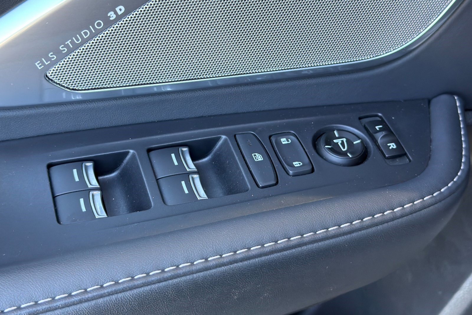 Used 2019 Acura RDX FWD w/ Advance Package image 13