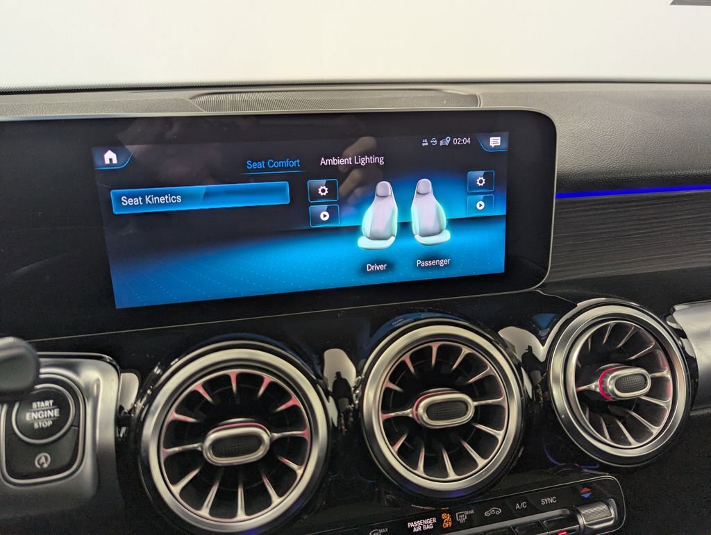 Used 2021 Mercedes-Benz GLB 250 image 47