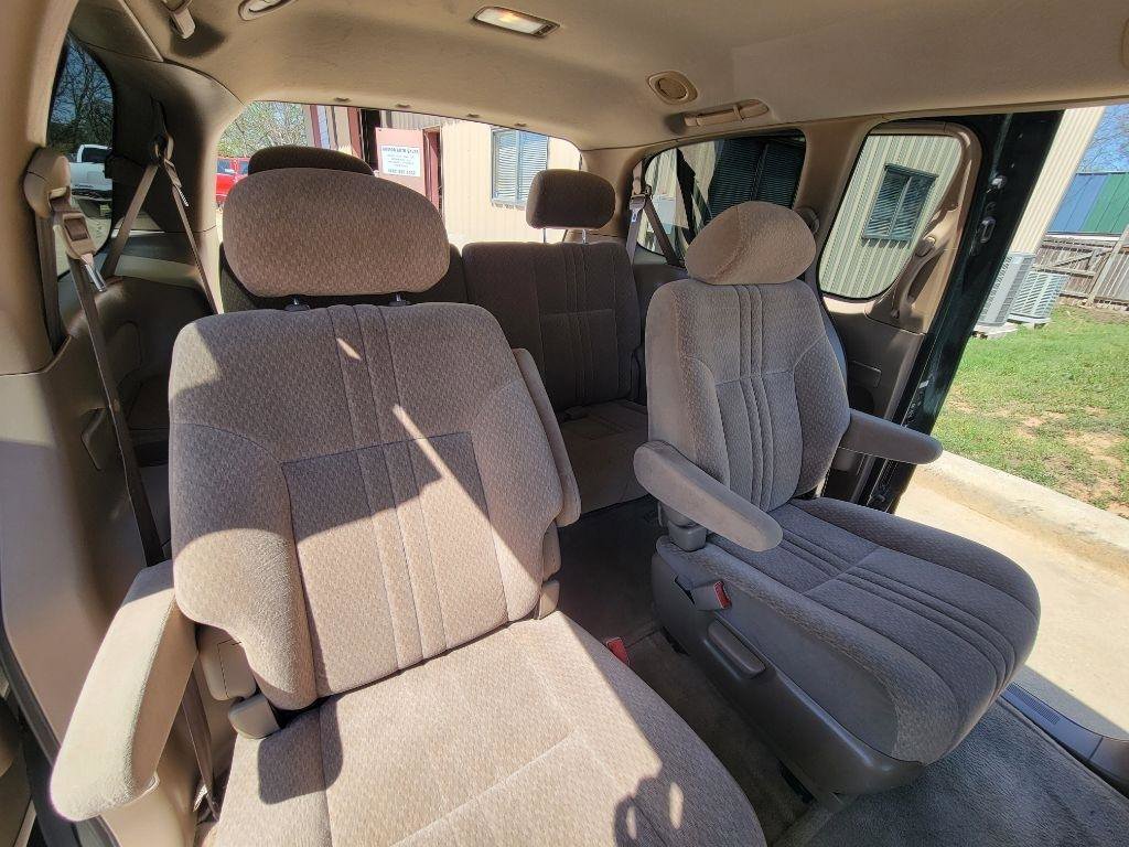 Used 2003 Toyota Sienna CE image 15