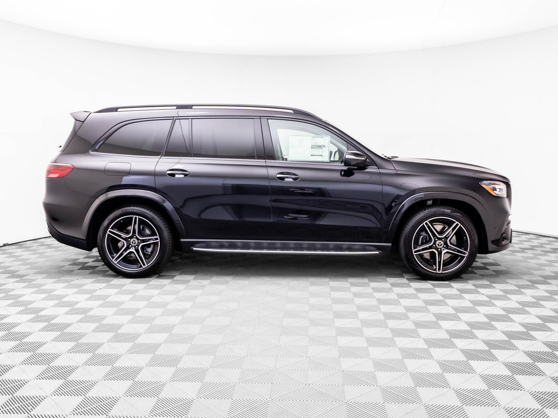 New 2026 Mercedes-Benz GLS 450 4MATIC image 6