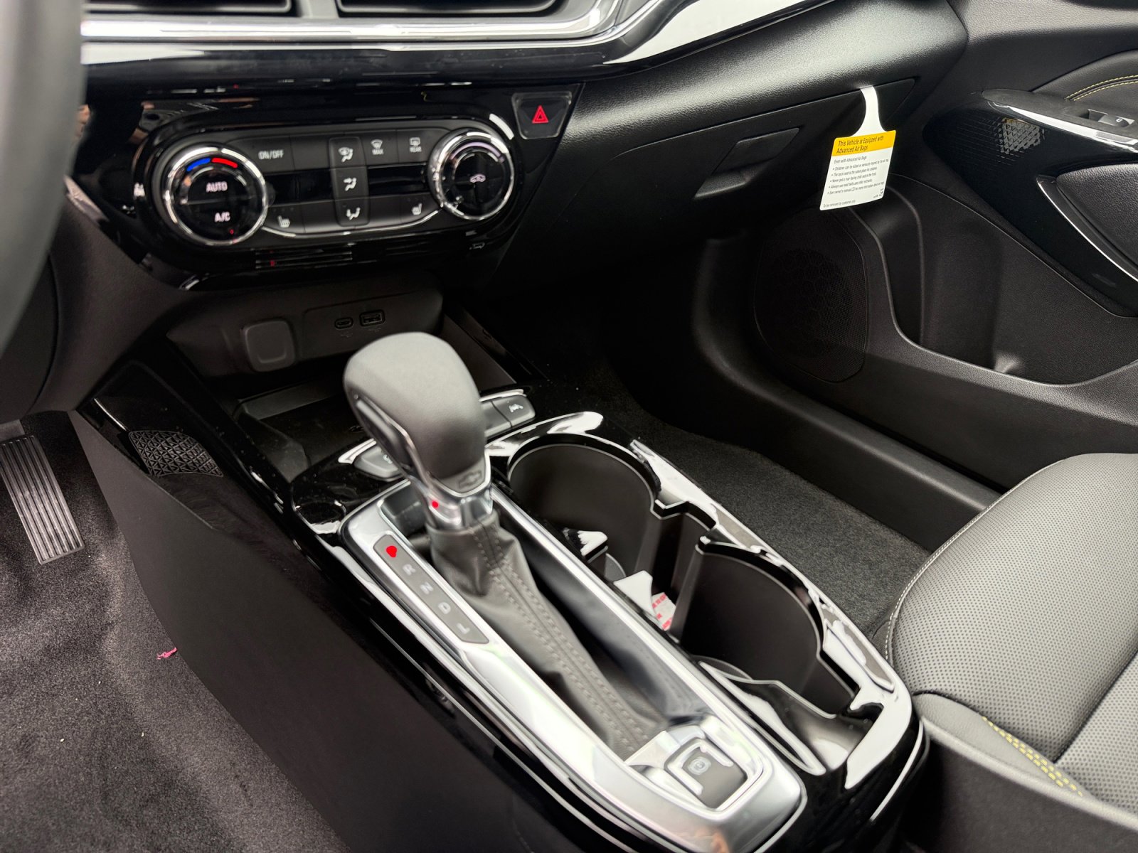 New 2026 Chevrolet Trax ACTIV w/ Sunroof Package FWD image 13