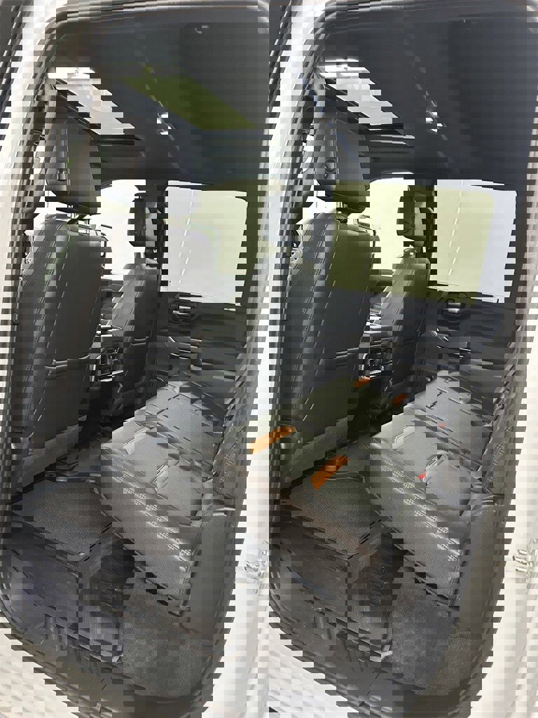 Used 2021 GMC Sierra 2500 AT4 w/ AT4 Premium Plus Package image 29