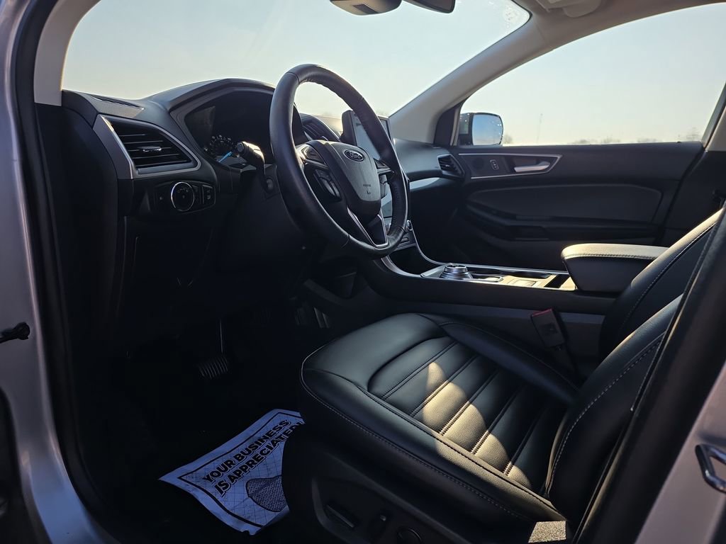 Used 2024 Ford Edge SEL w/ Convenience Package image 18