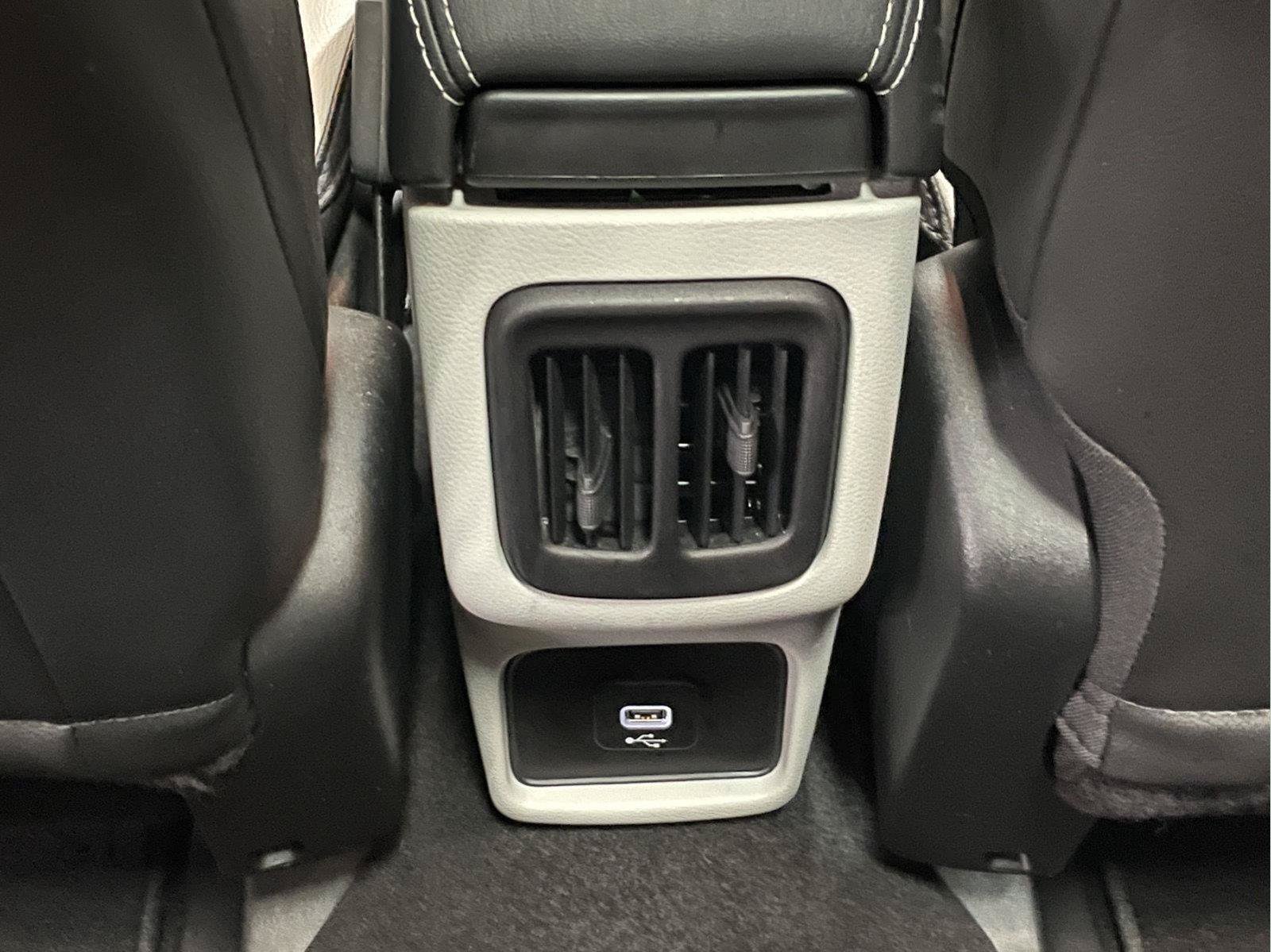 Used 2021 Jeep Compass Latitude w/ Sun and Sound Group FWD image 15