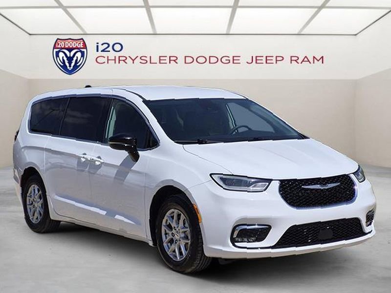 Used 2024 Chrysler Pacifica Touring-L FWD video 1