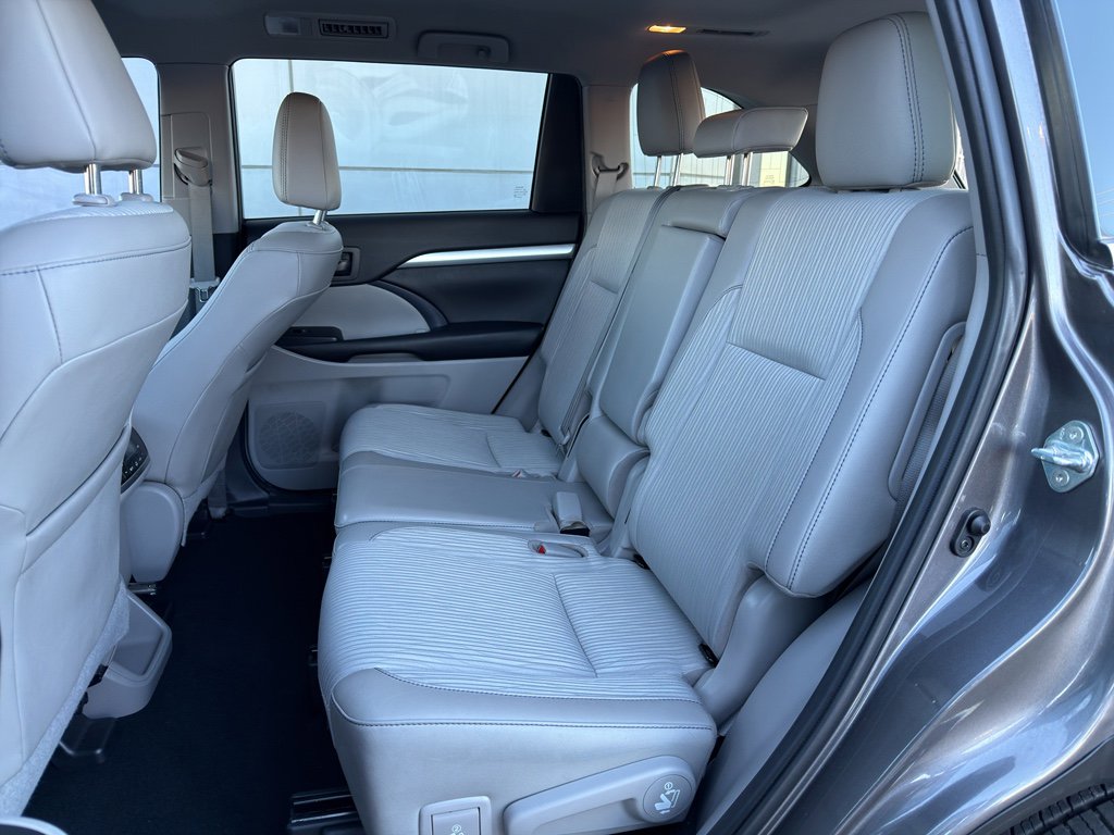 Used 2019 Toyota Highlander Plus image 14