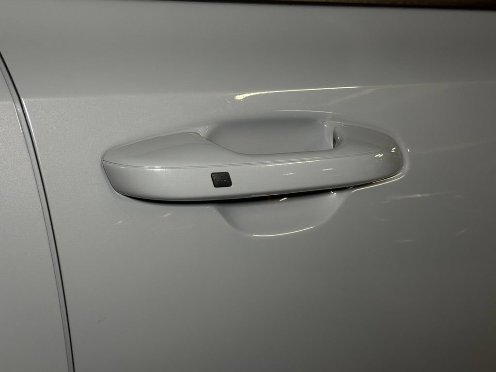 Certified 2022 Kia Sorento X-Line EX AWD/4WD image 9