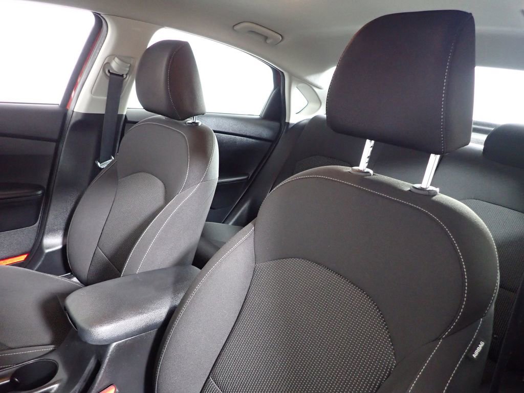 Used 2019 Kia Forte LXS FWD image 25