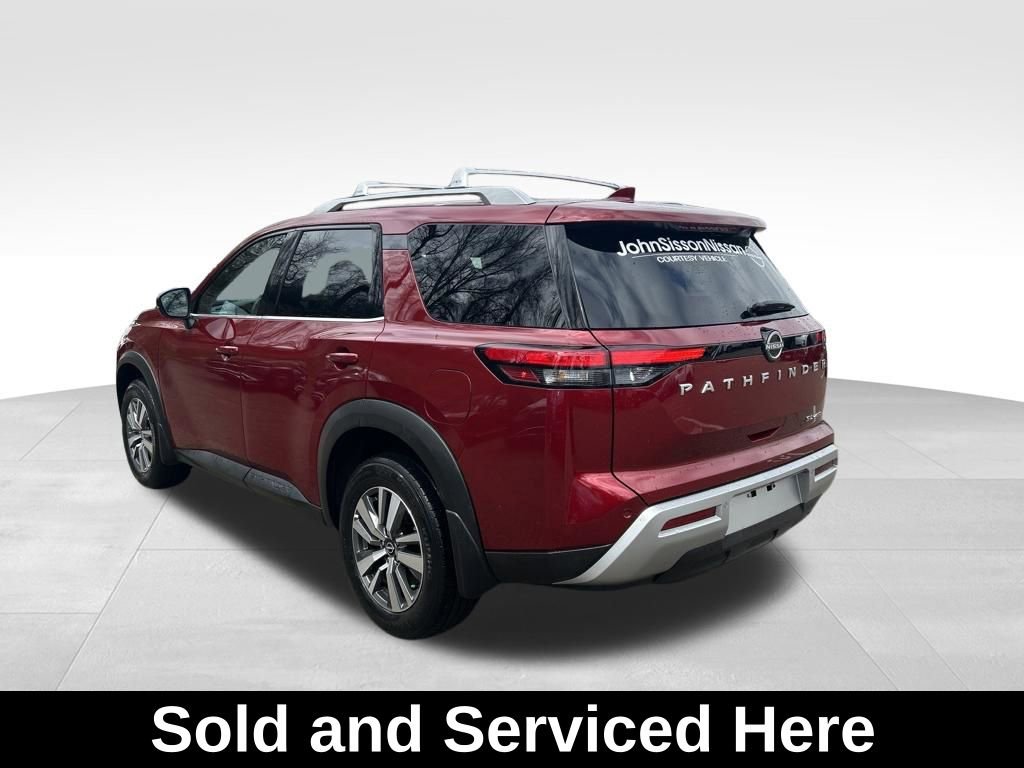 Certified 2025 Nissan Pathfinder SL image 3