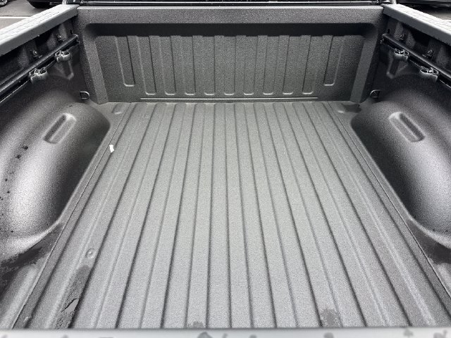 New 2027 RAM 1500 4x4 Crew Cab image 7