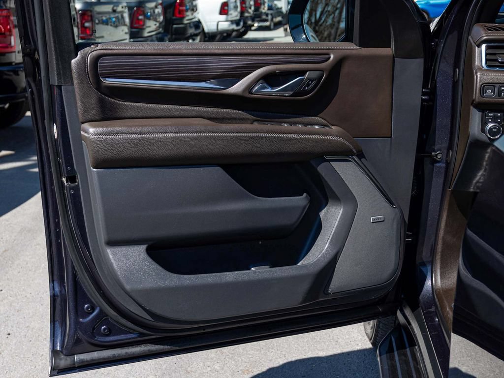 Used 2024 GMC Yukon Denali AWD/4WD image 11