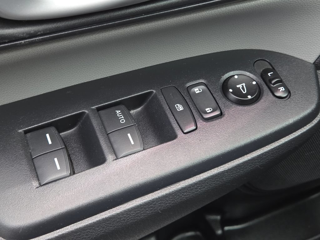 Used 2020 Honda CR-V LX image 21