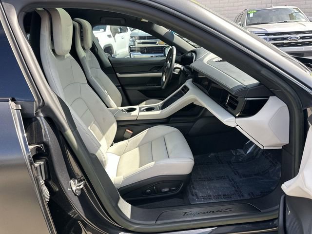 Used 2022 Porsche Taycan 4S image 27