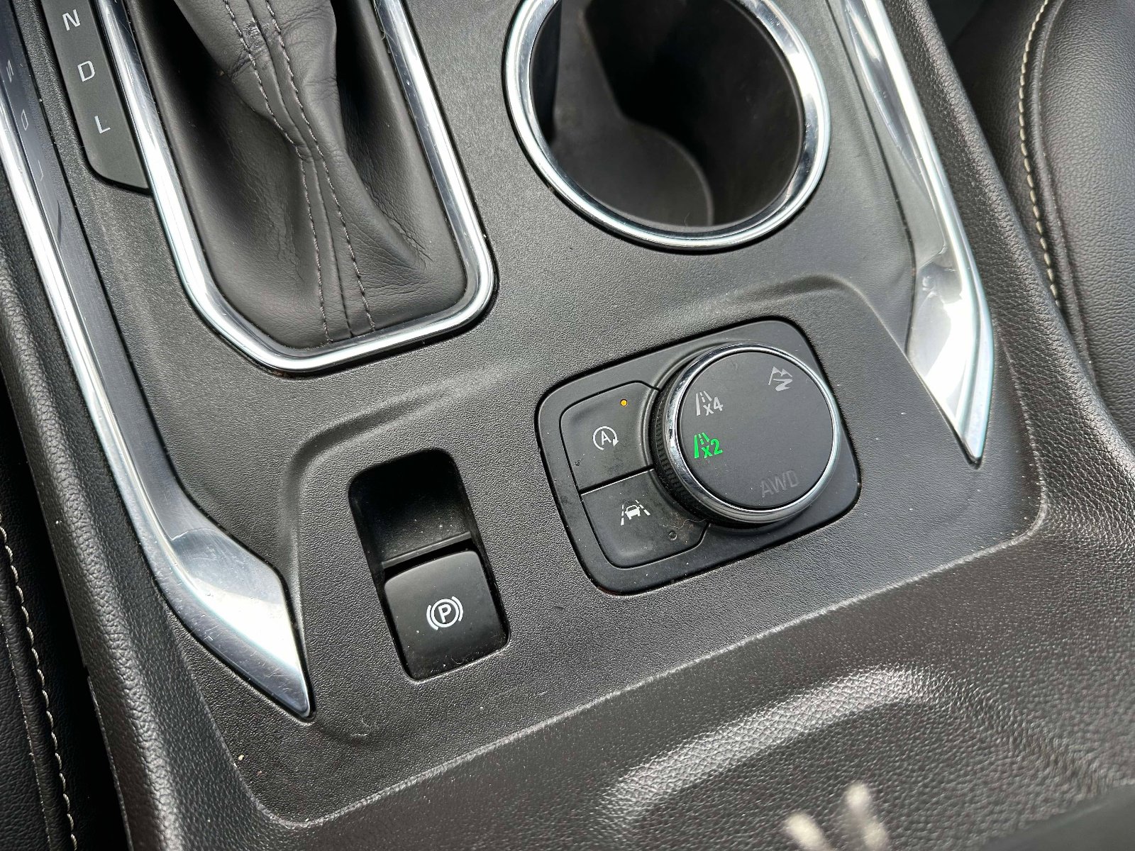 Certified 2023 Chevrolet Traverse LT w/ LT Premium Package image 34