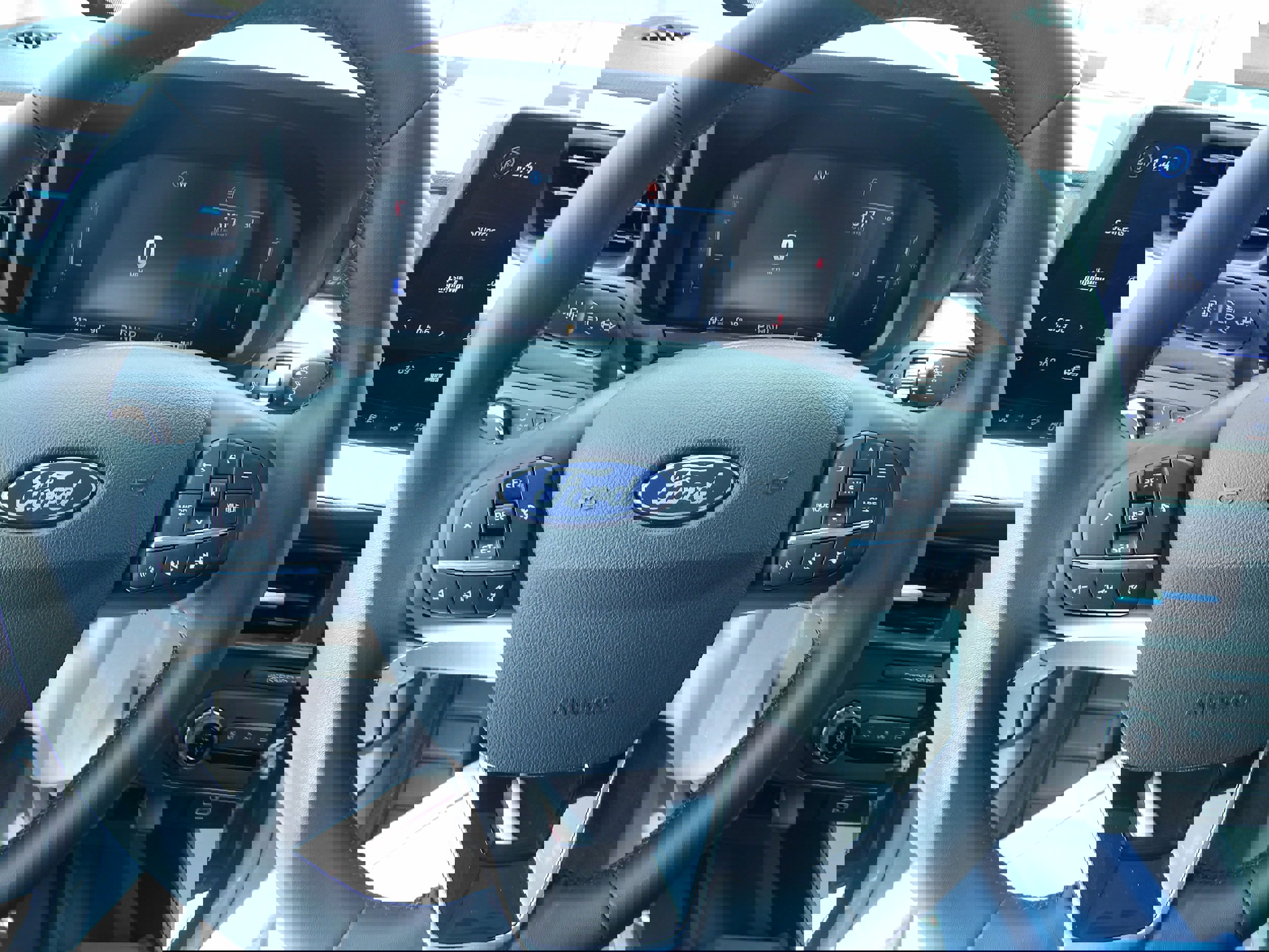 New 2025 Ford Maverick XLT w/ XLT Luxury Package image 14