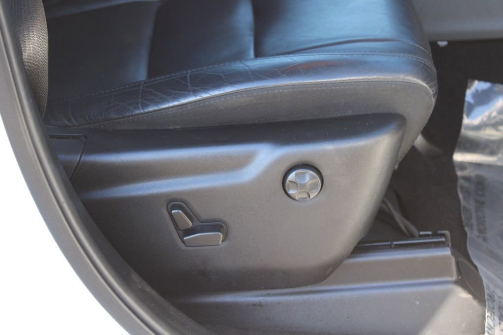 Used 2019 Jeep Grand Cherokee Limited image 21