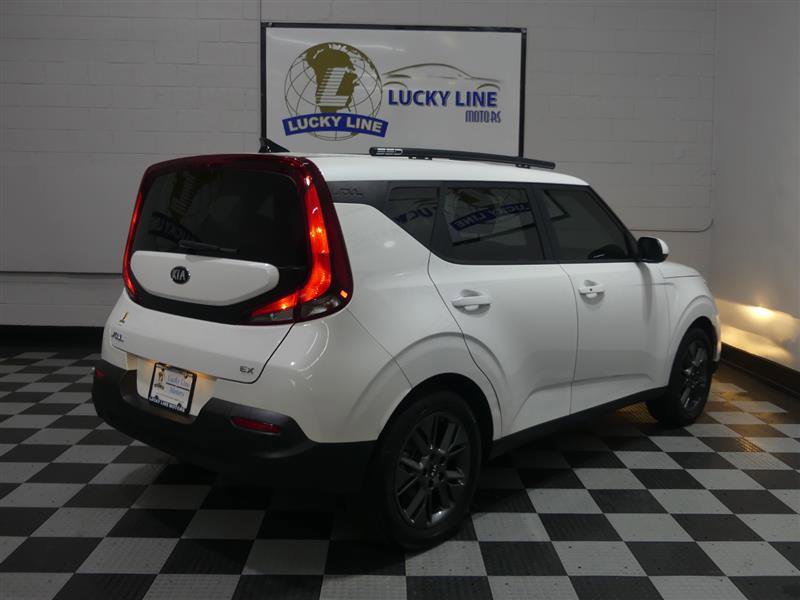 Used 2020 Kia Soul EX image 10