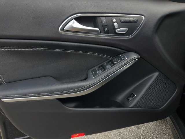 Used 2018 Mercedes-Benz GLA 250 4MATIC image 21