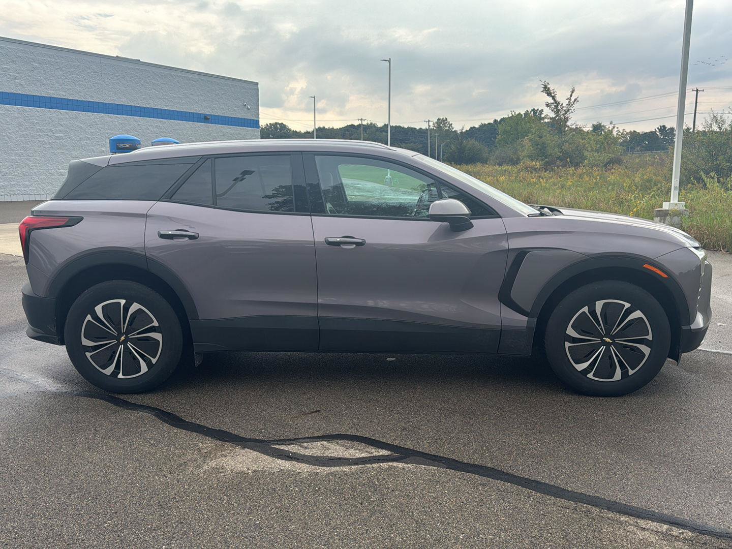 Used 2024 Chevrolet Blazer EV LT AWD/4WD image 6