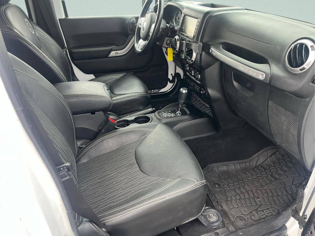 Used 2015 Jeep Wrangler Unlimited Sport AWD/4WD image 8