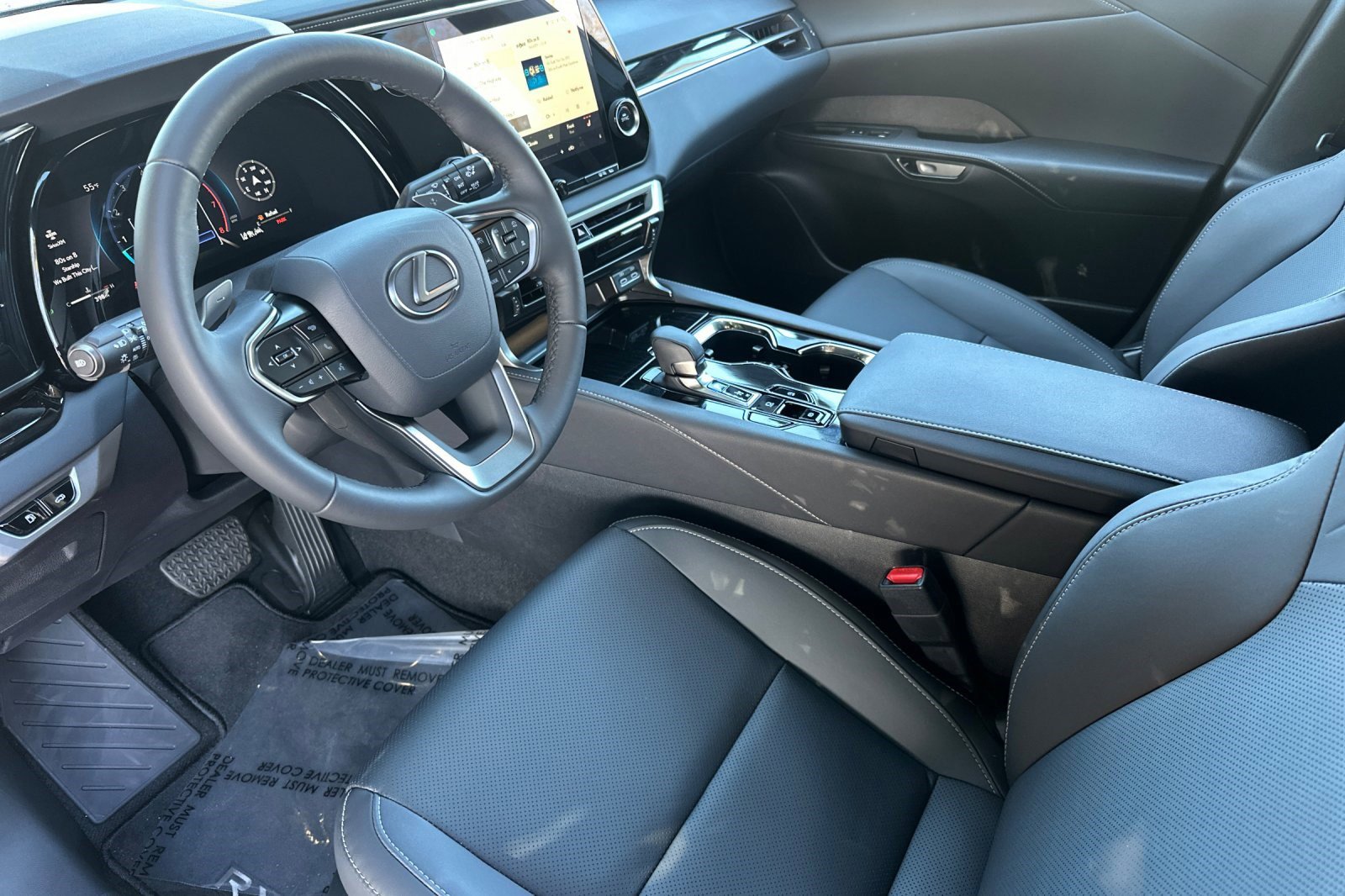 Certified 2026 Lexus RX 350 FWD w/ Accessory Package (Z1) image 11