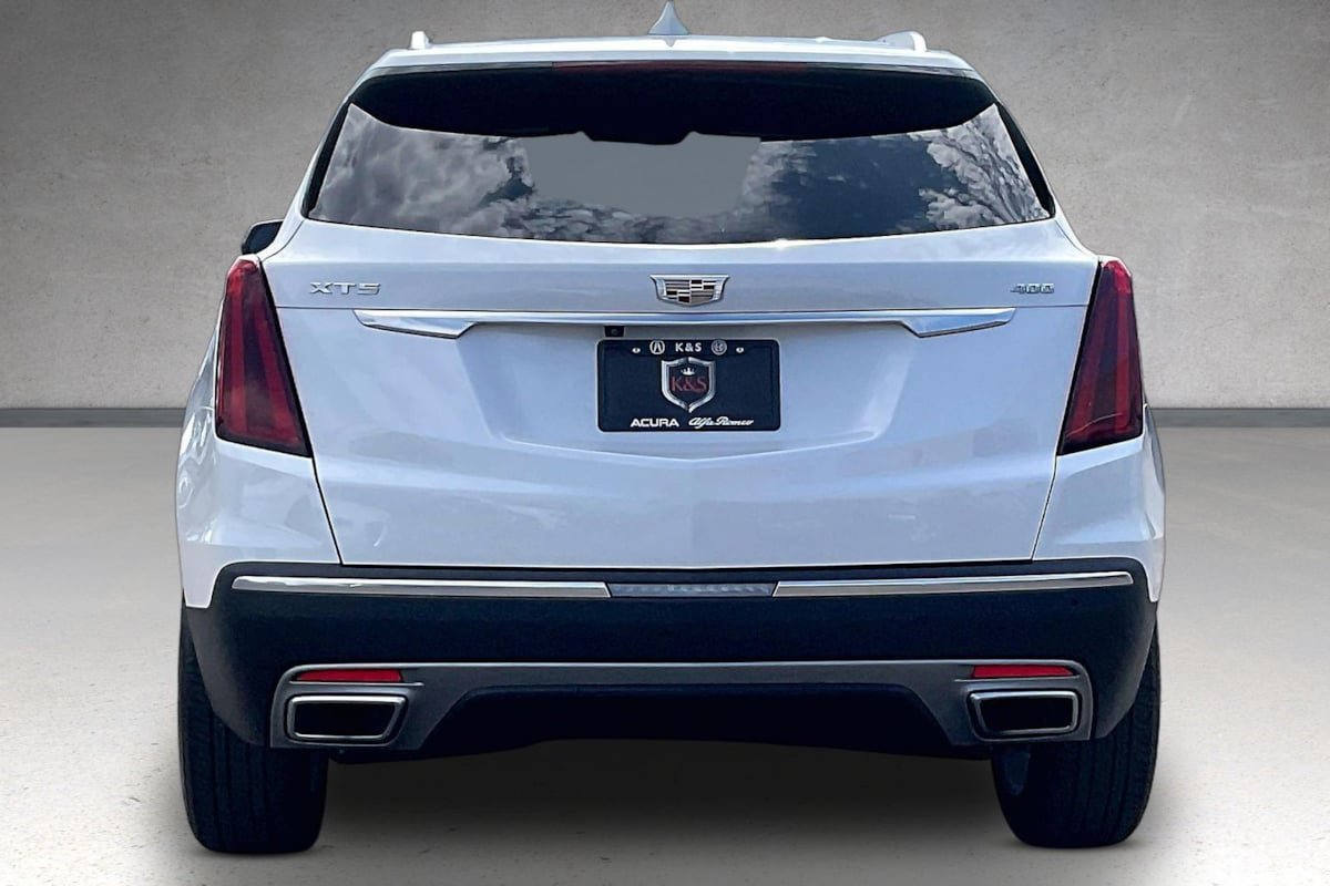 Used 2025 Cadillac XT5 Premium Luxury FWD image 4