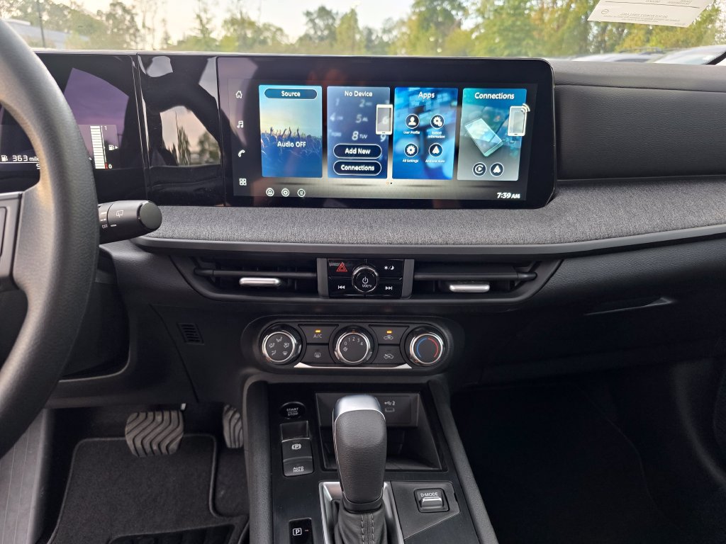 New 2027 Nissan Kicks S FWD image 25
