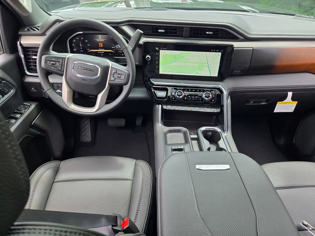 New 2026 GMC Sierra 2500 Denali AWD/4WD image 3
