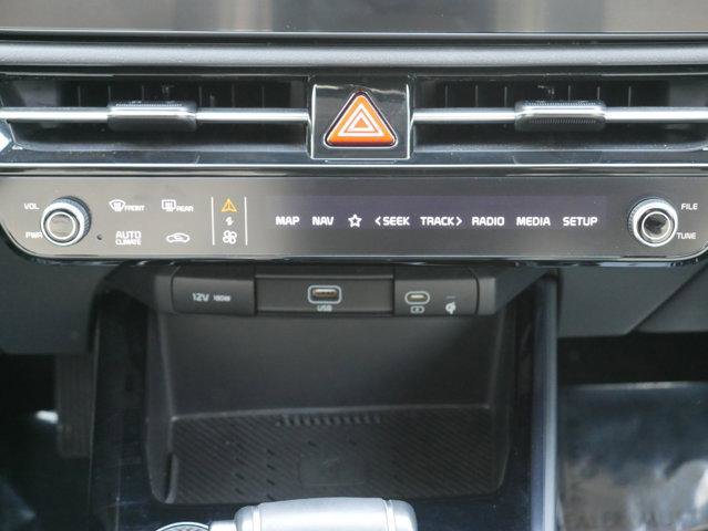 Used 2023 Kia Niro EX image 19