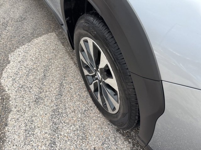 Used 2023 Subaru Outback Limited image 35