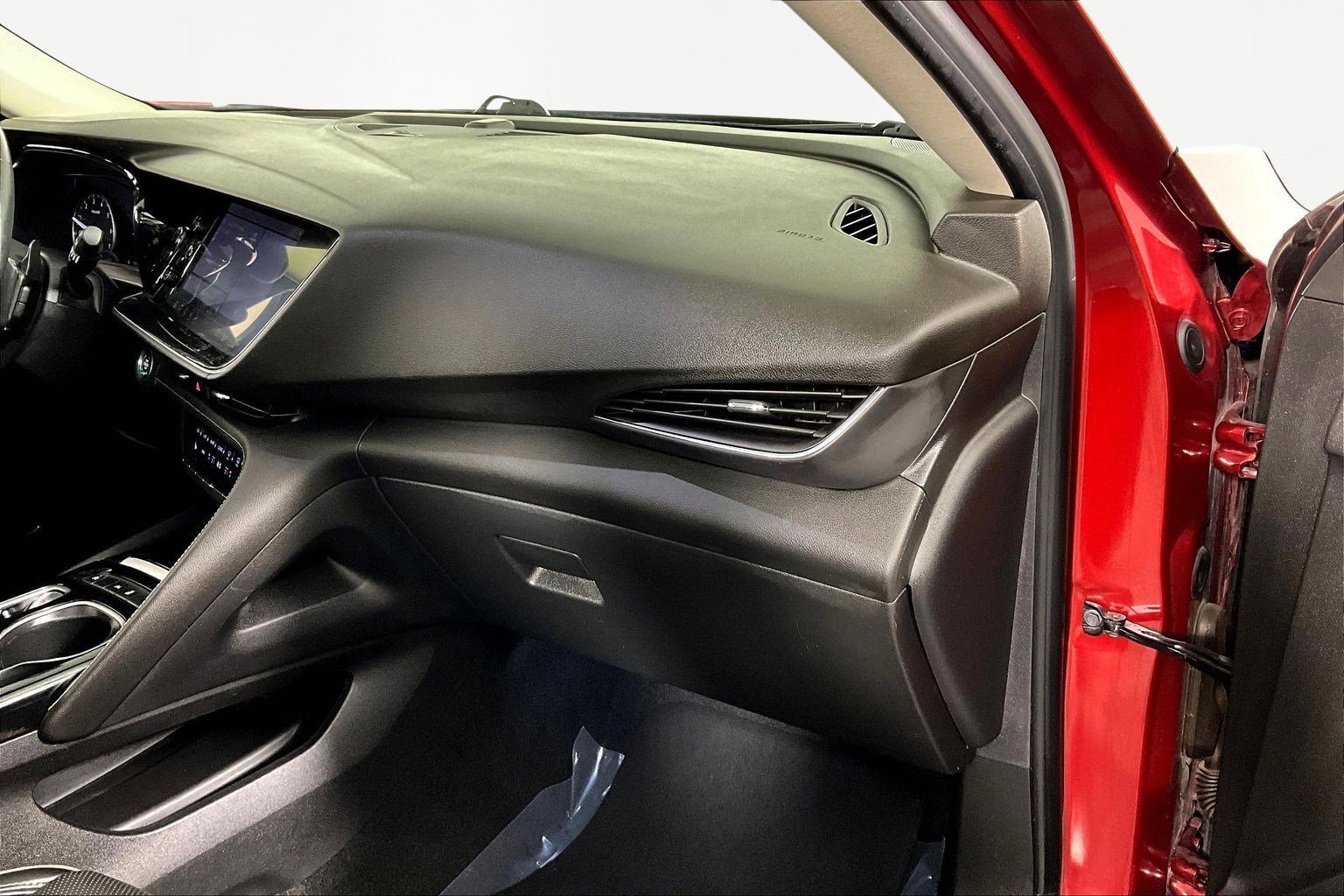 Used 2021 Buick Envision Essence w/ Technology Package I image 26