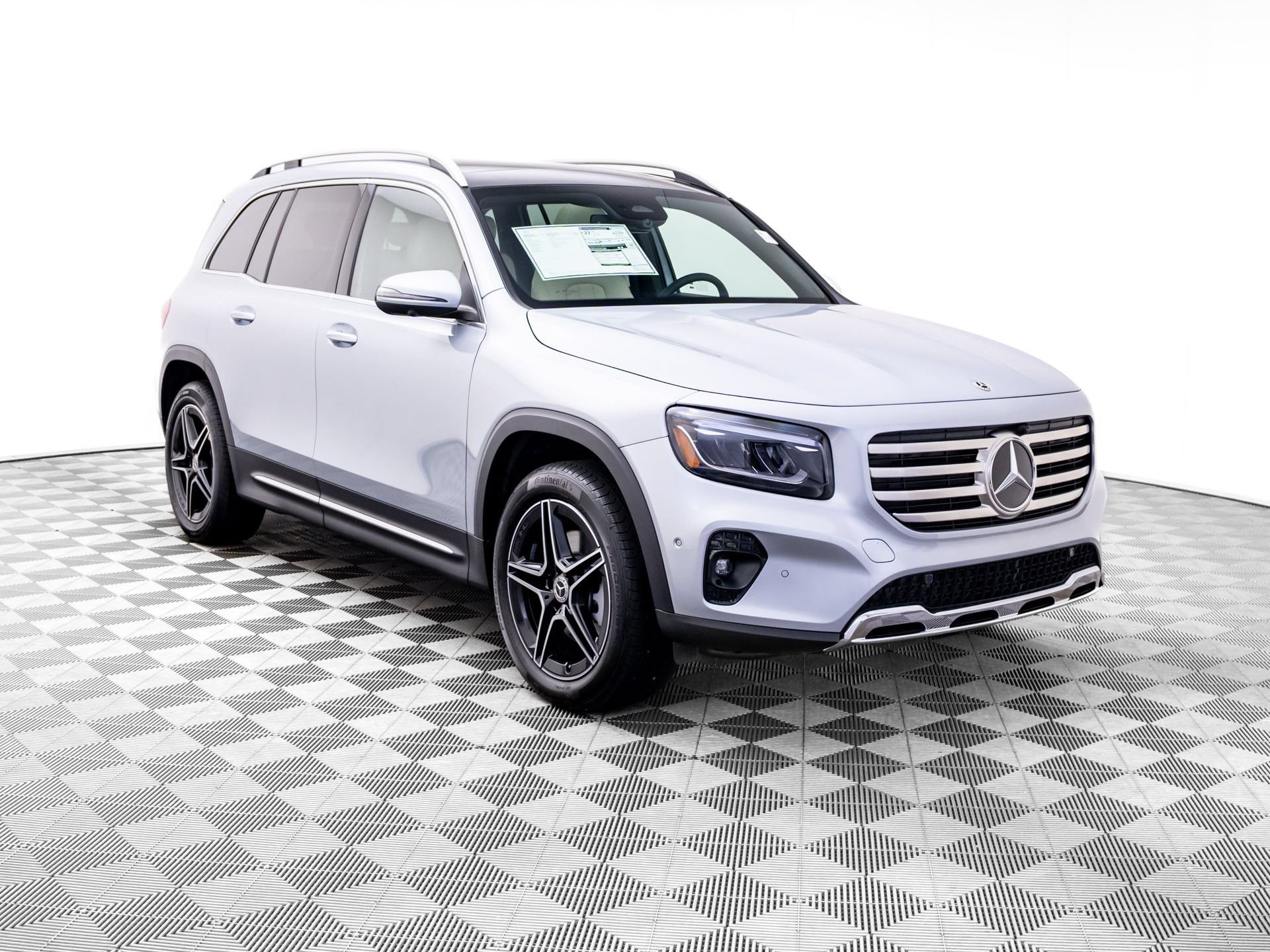 New 2026 Mercedes-Benz GLB 250 4MATIC image 7