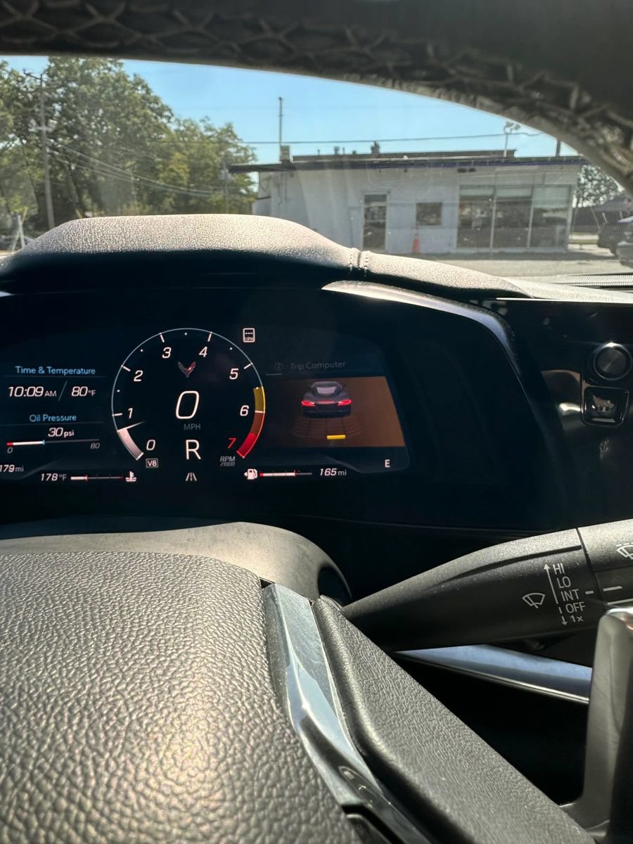 Used 2021 Chevrolet Corvette Stingray Preferred Cpe w/ Z51 Performance Package RWD image 31