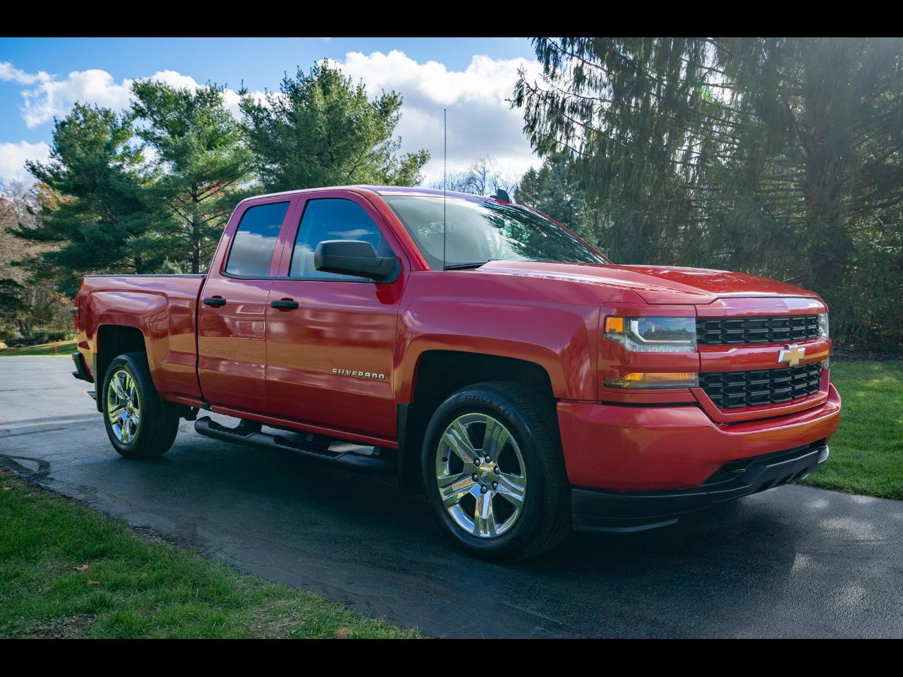 Used 2018 Chevrolet Silverado 1500 Custom image 7