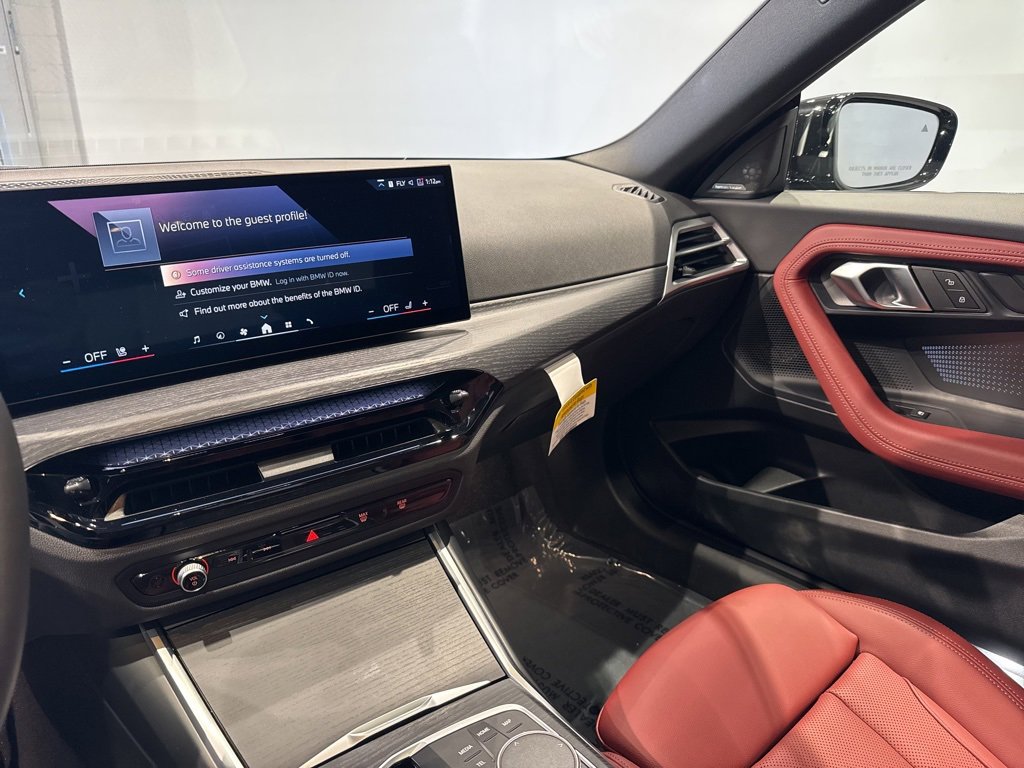 Used 2025 BMW 230i xDrive Coupe w/ Premium Package image 17