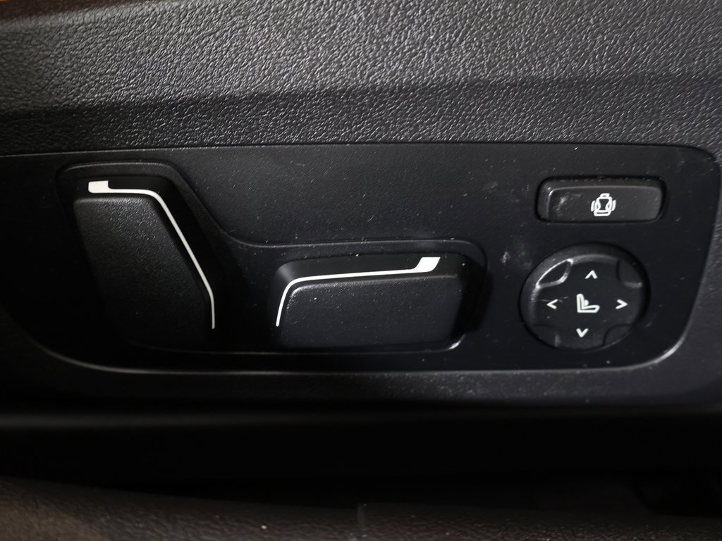 Used 2024 BMW M3 Competition image 39