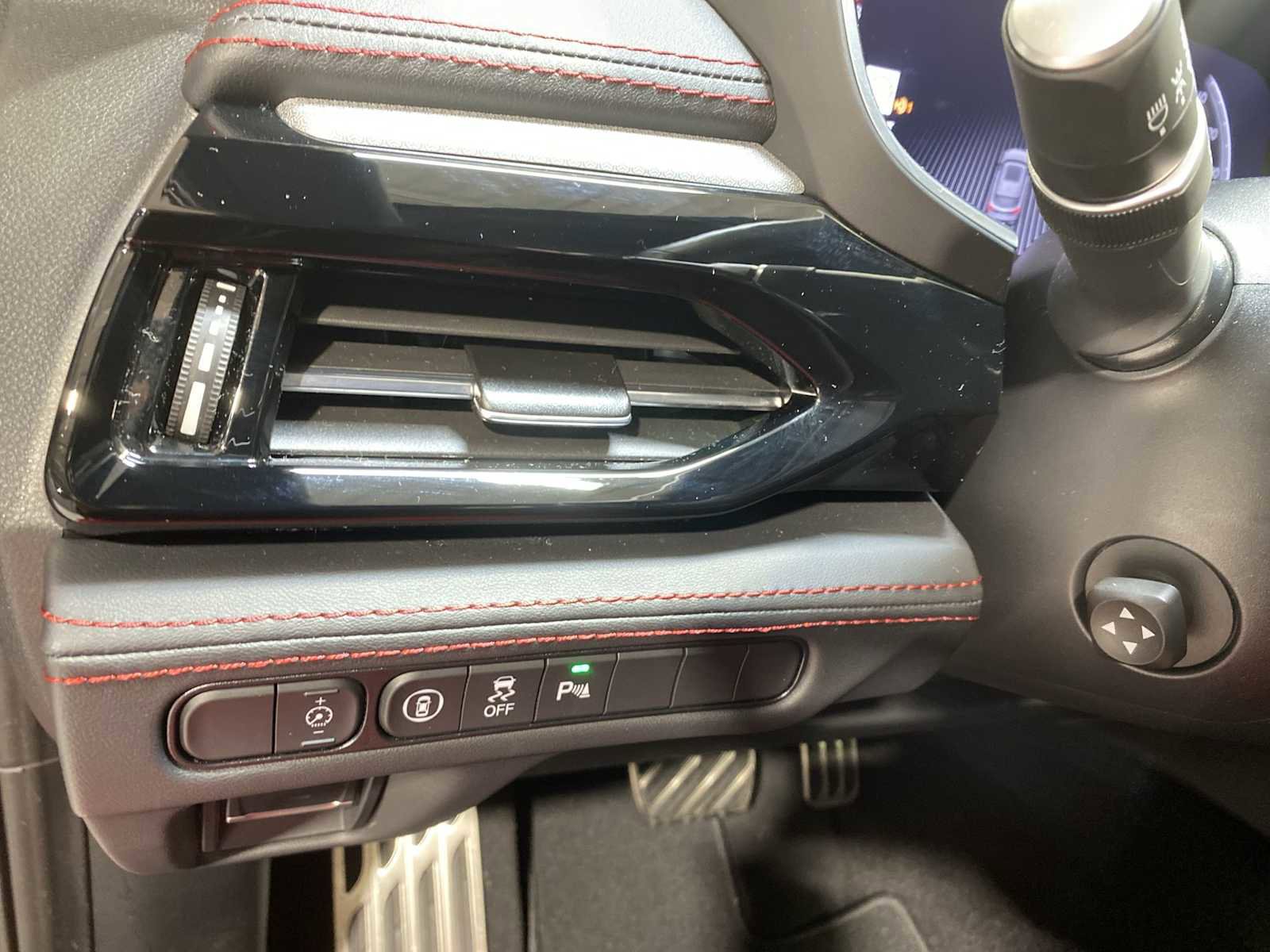 Used 2025 Acura MDX A-Spec image 24