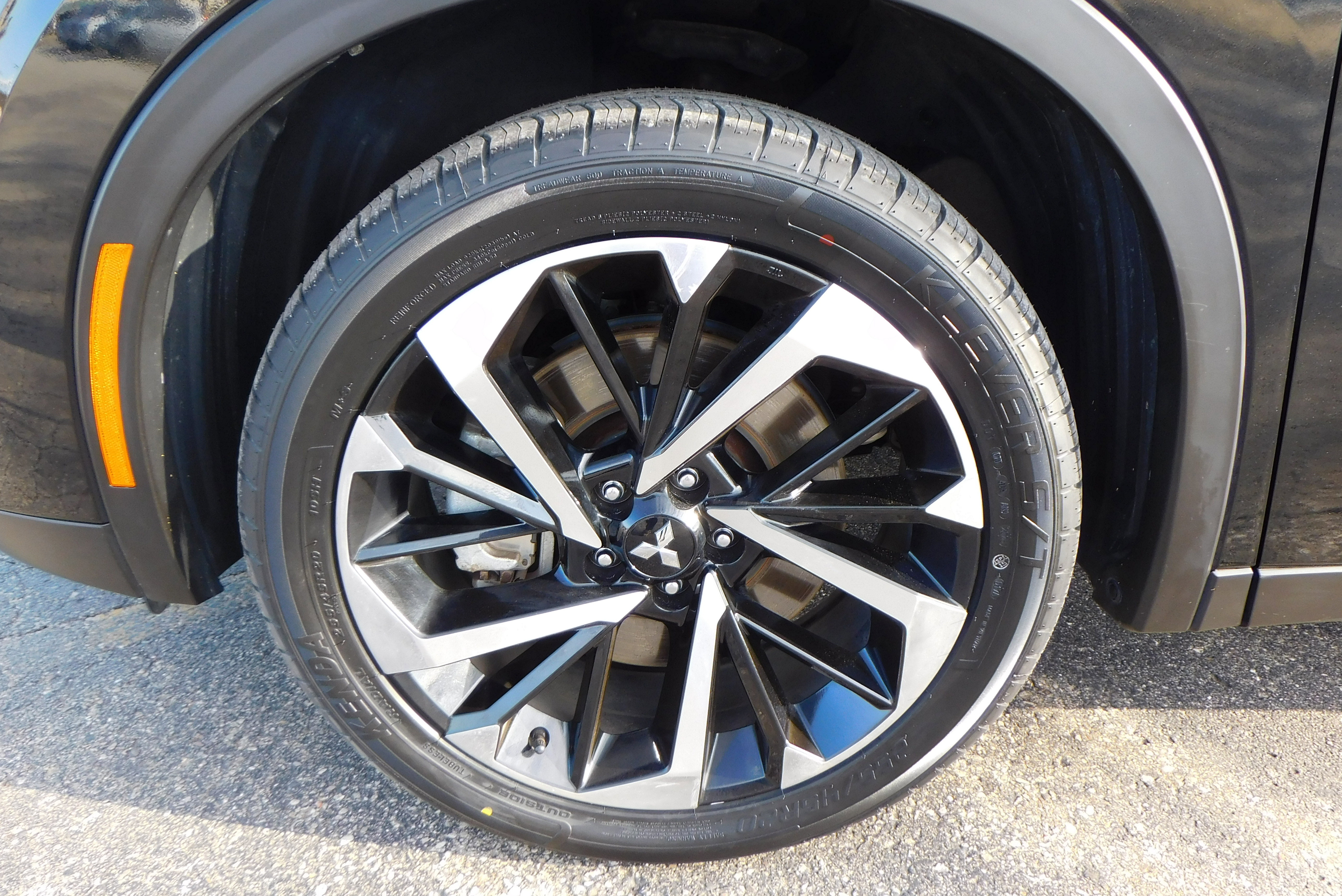 Used 2022 Mitsubishi Outlander ES image 9