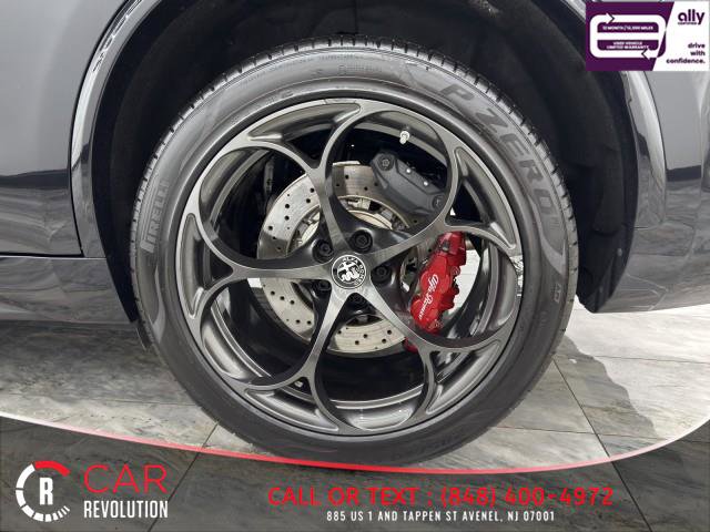 Used 2022 Alfa Romeo Stelvio Quadrifoglio w/ Active Assist Plus Package image 15