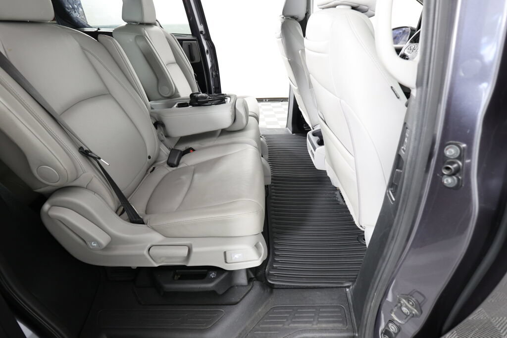 Used 2018 Honda Odyssey Touring image 23