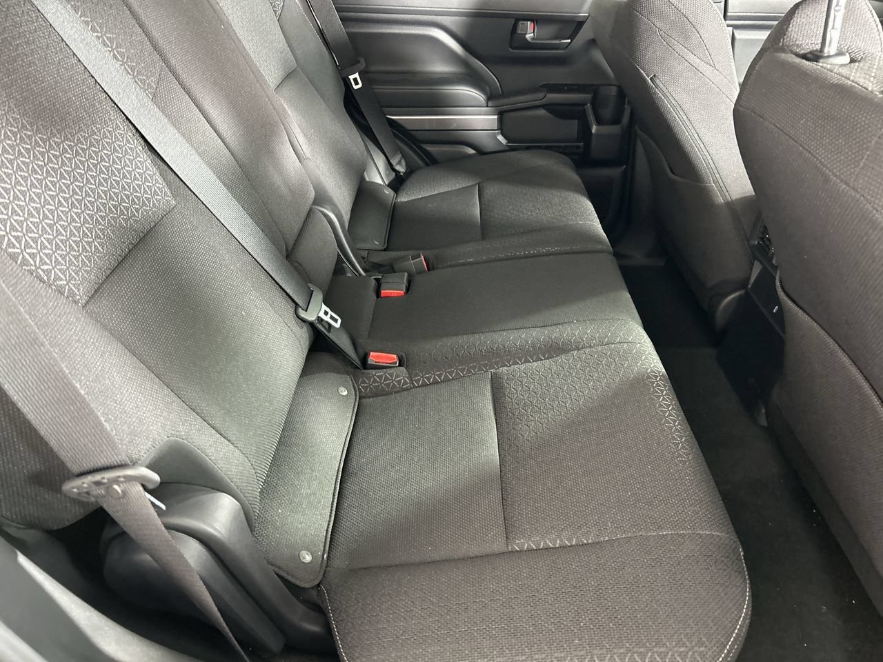 Used 2025 Toyota 4Runner SR5 AWD/4WD image 24