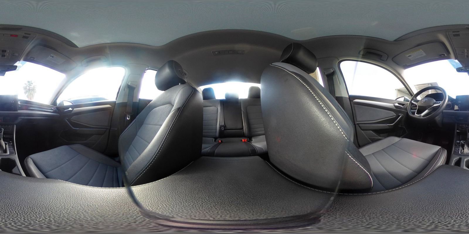 Used 2025 Volkswagen Jetta SE image 47