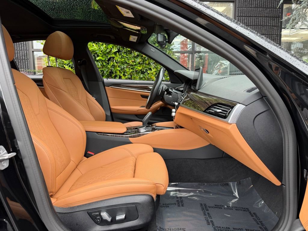 Used 2022 BMW 530i w/ M Sport Package RWD image 34