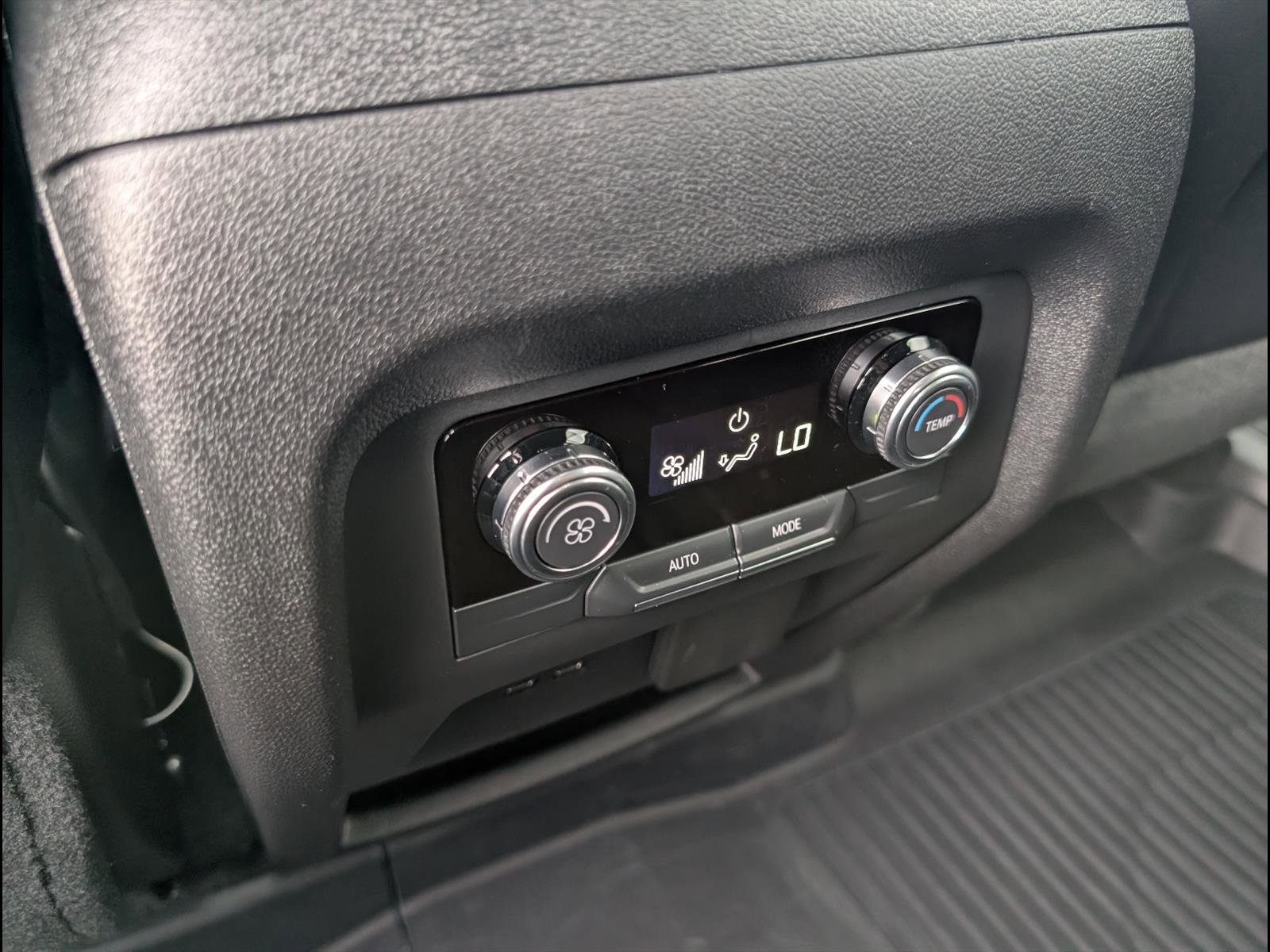 Used 2026 GMC Acadia AT4 w/ Super Cruise Package image 20